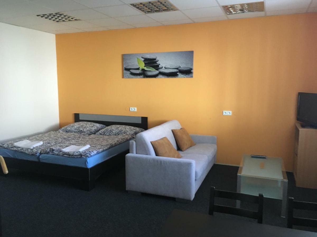 Apartment Corriger Usti nad Orlici Luaran gambar